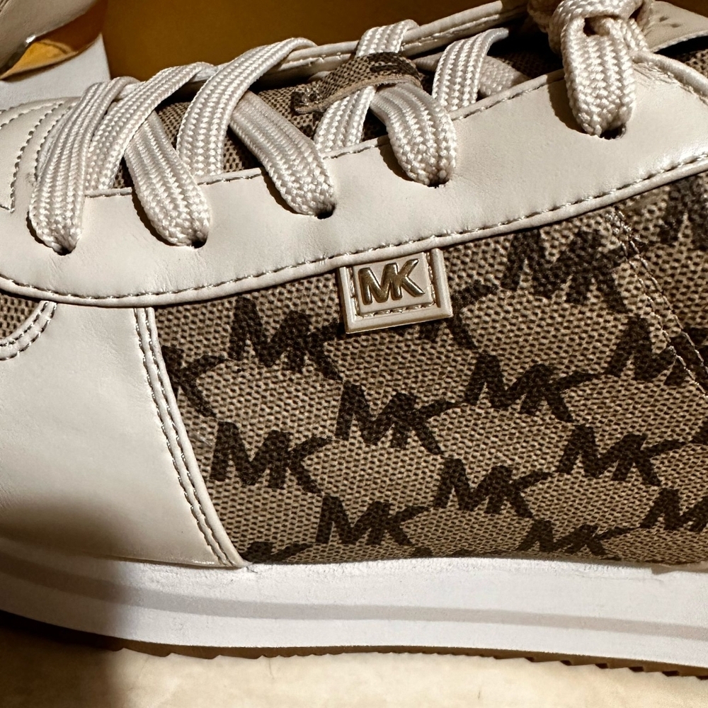Michael Kors  MONIQUE Trainer Sneakers Size 11 - Picture 5 of 6